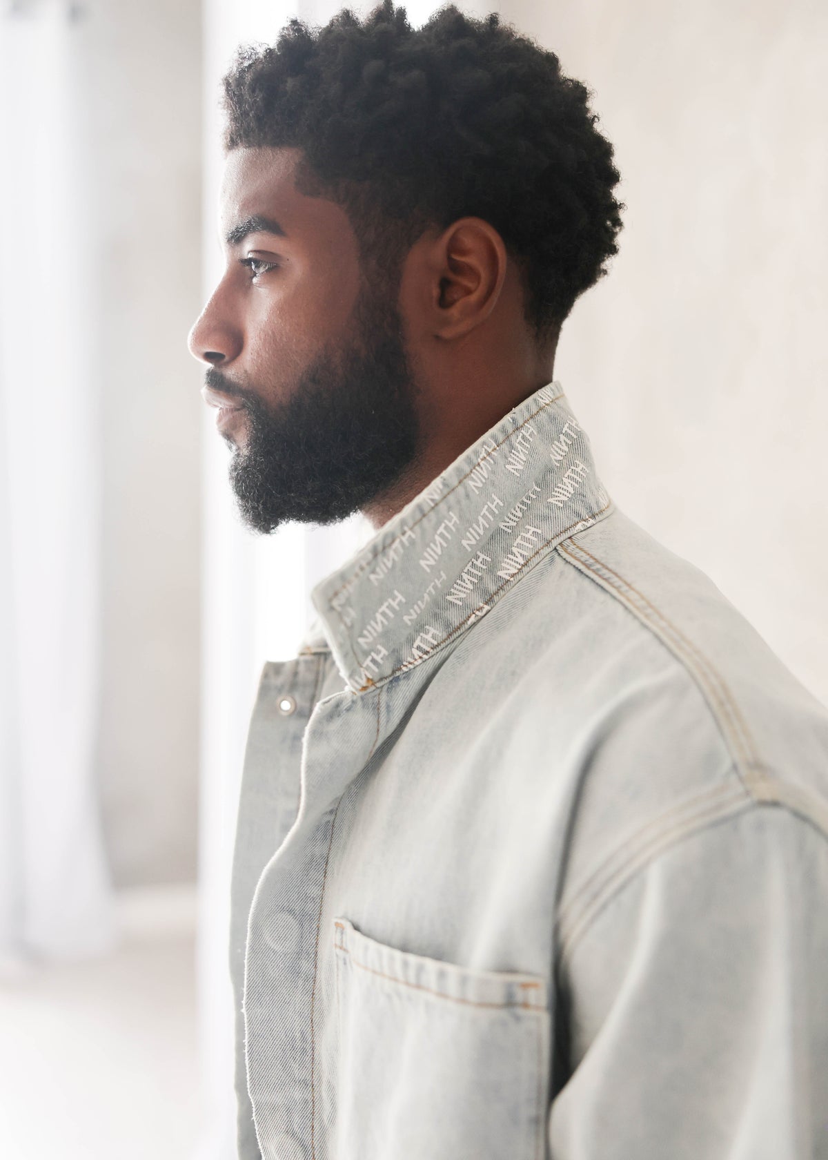 Invisible Button Box Cut Denim shirt
