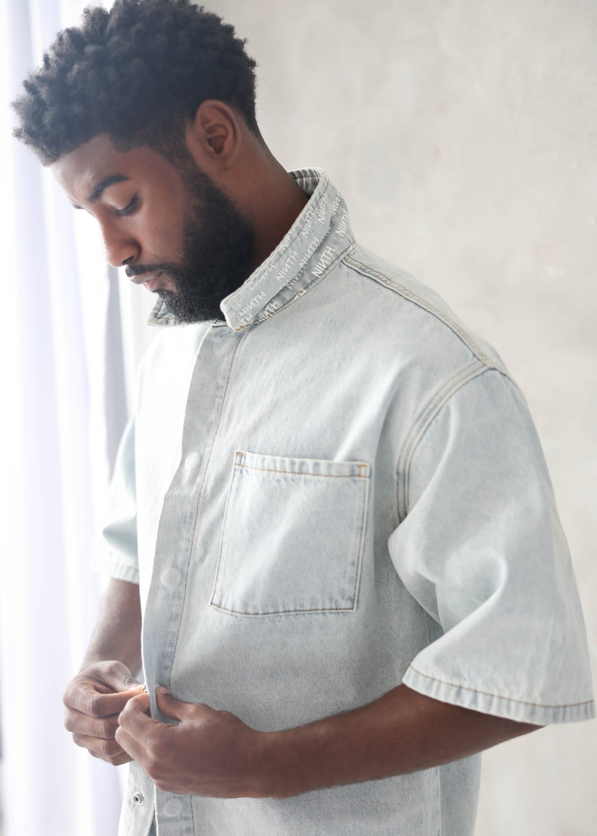 Invisible Button Box Cut Denim shirt