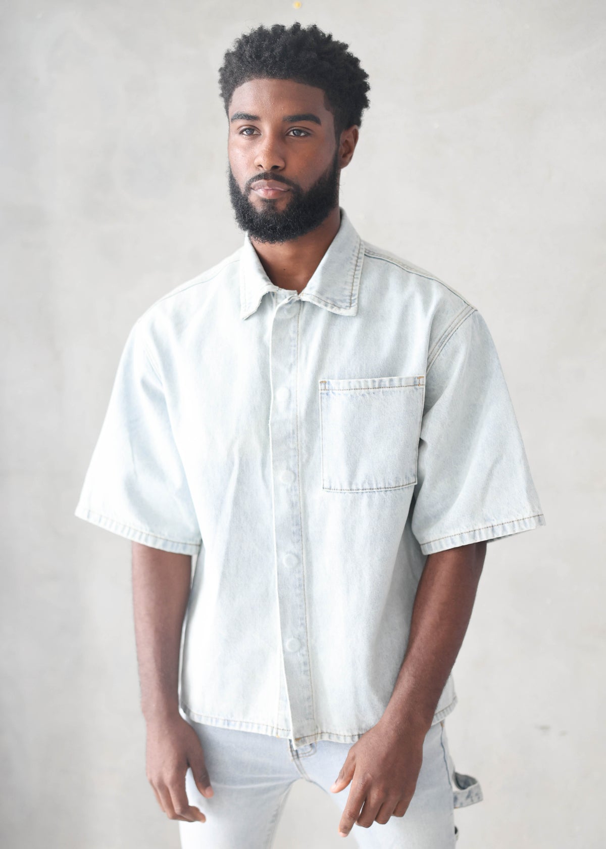 Invisible Button Box Cut Denim shirt