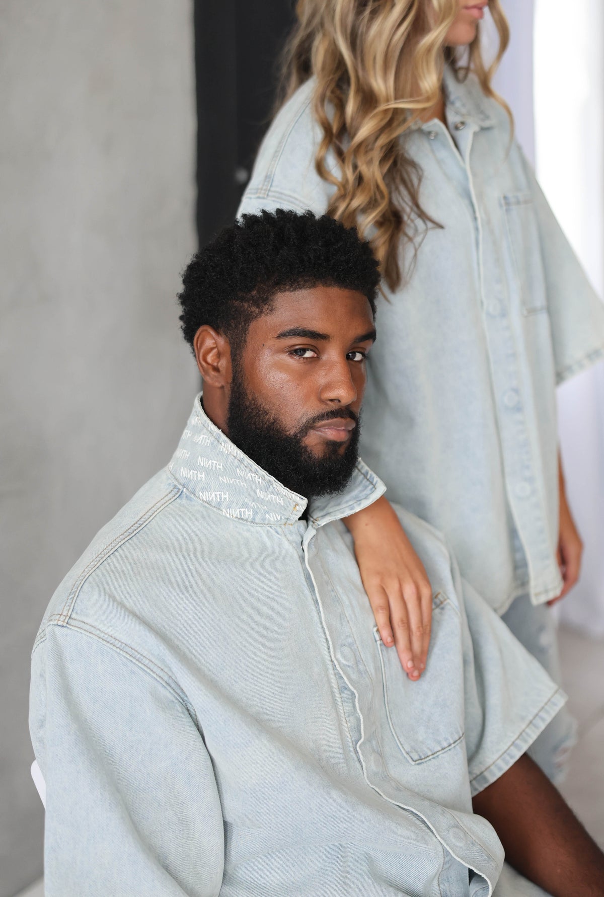 Invisible Button Box Cut Denim shirt